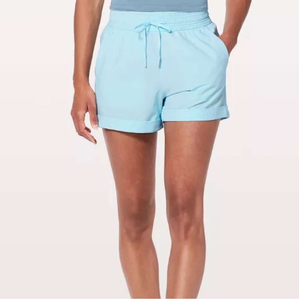 Lululemon spring break away shorts 6